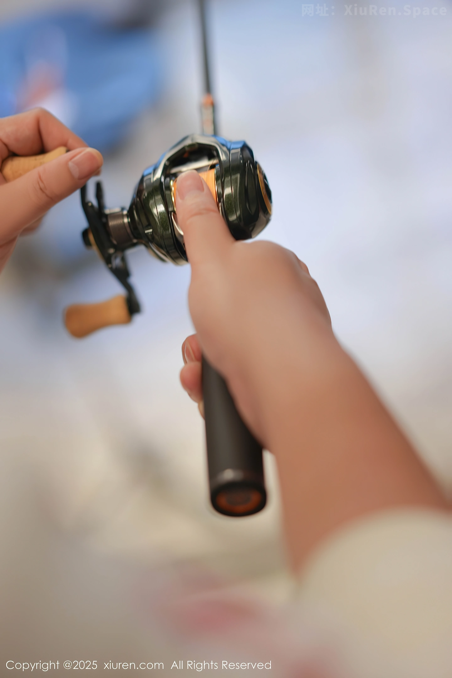 图片[2]-[XiuRen秀人网] VOL.10348 女神妲己 Toxic私房性感粉色服饰露比基尼秀雪峰美臀诱惑写真76P-秀人网官方网站